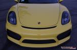 Porsche Cayman GT4 in Yellow by Impressive Wrap 2016 года